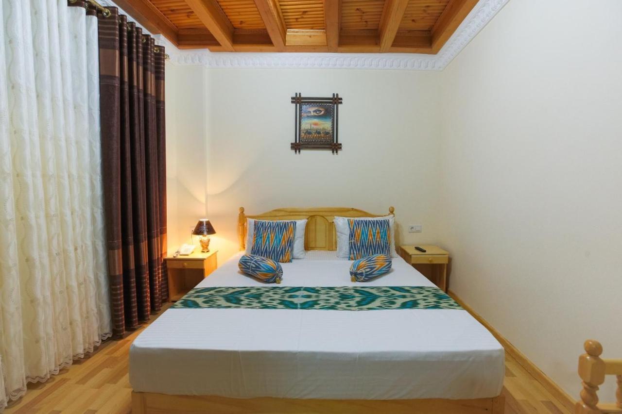 Hotel Shohrud Bukhara Bagian luar foto