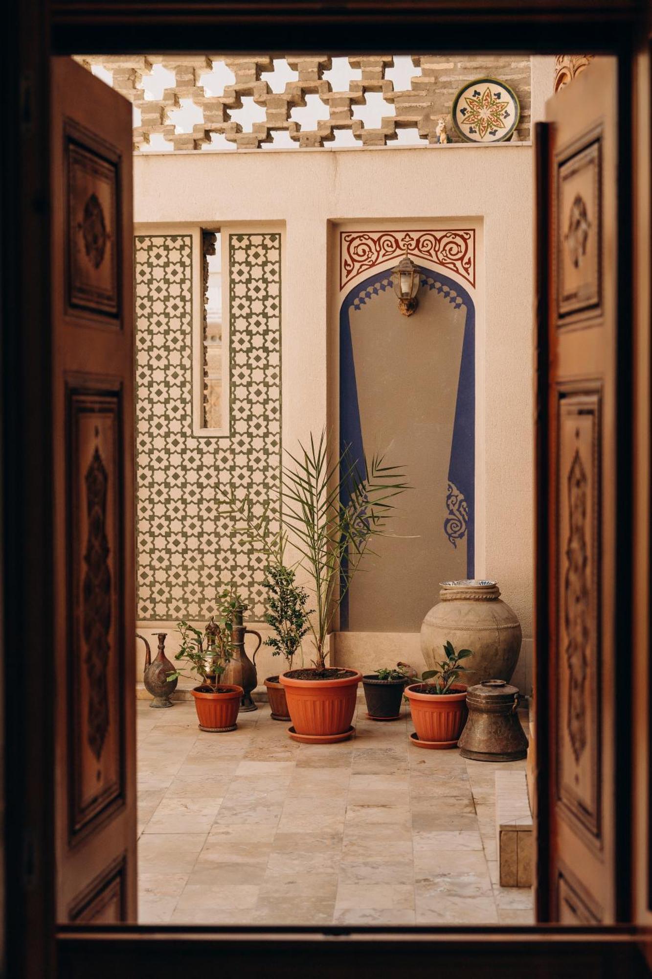 Hotel Shohrud Bukhara Bagian luar foto
