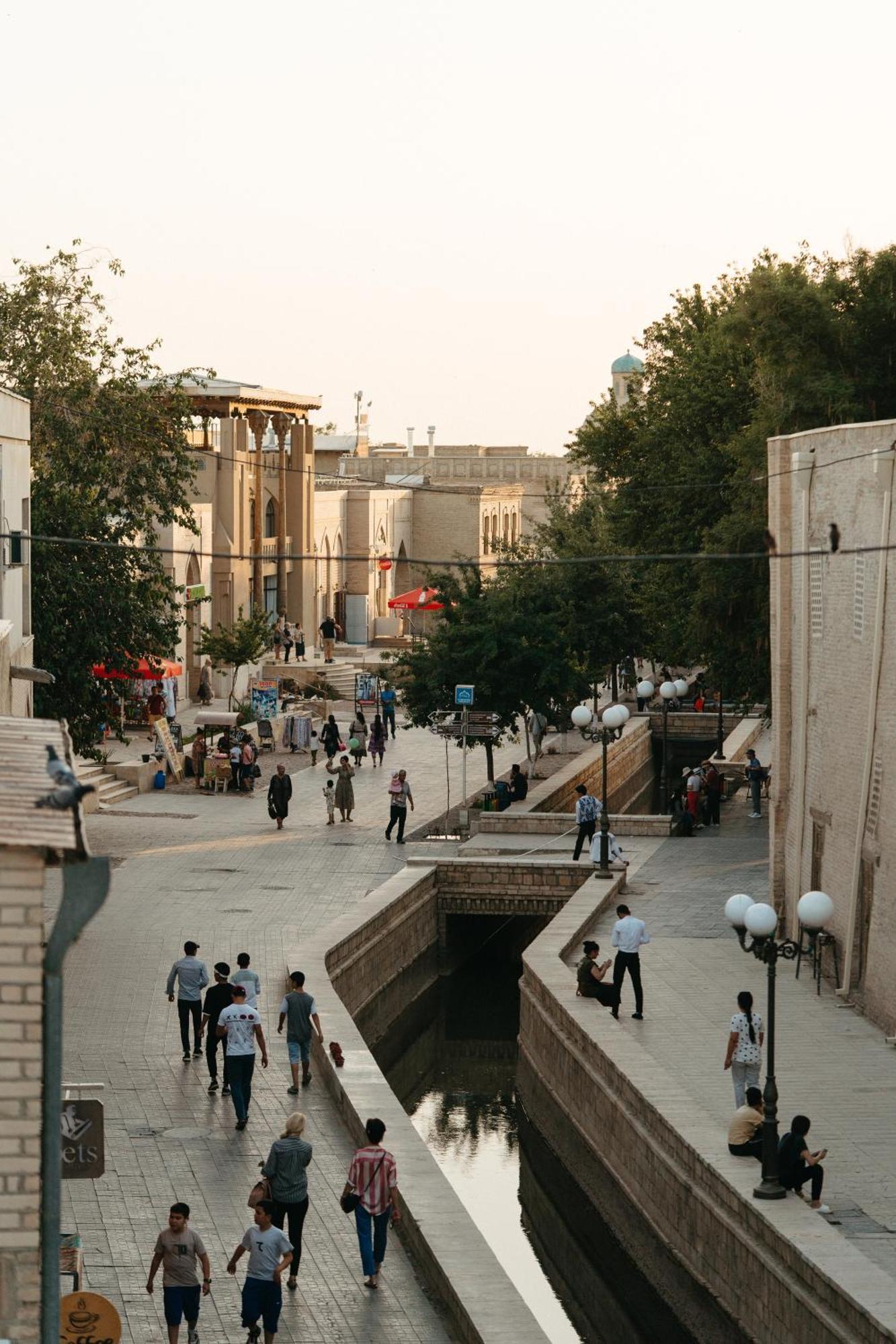 Hotel Shohrud Bukhara Bagian luar foto
